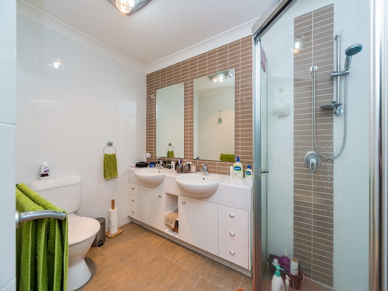 4/368 Pine Ridge Road, Coombabah QLD 4216