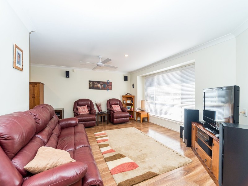 4 Torrens Court, Coombabah QLD 4216