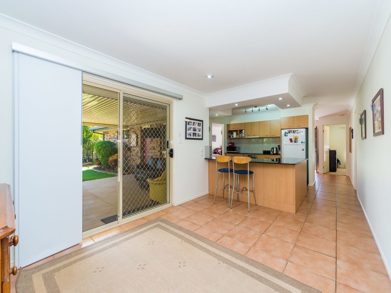 4 Torrens Court, Coombabah QLD 4216