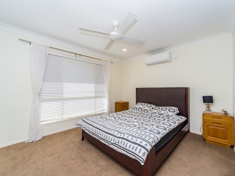 4 Torrens Court, Coombabah QLD 4216