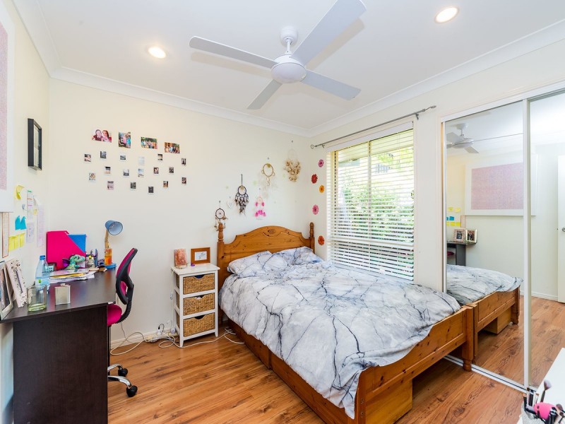 4 Torrens Court, Coombabah QLD 4216