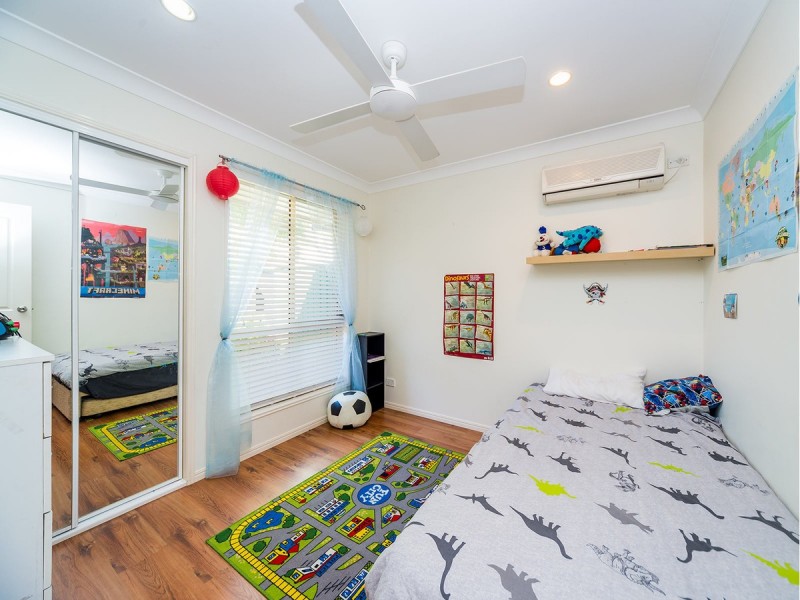 4 Torrens Court, Coombabah QLD 4216