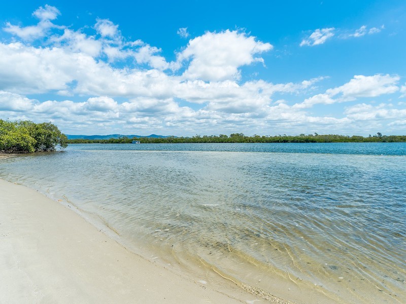 31 Iando Street, Coombabah QLD 4216