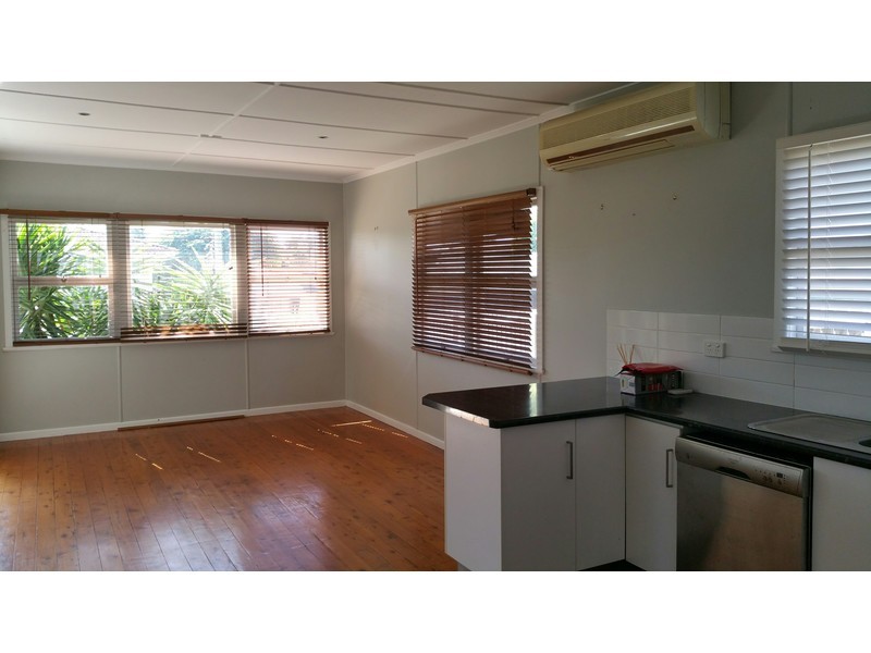 14 Kingsley Street, Labrador QLD 4215