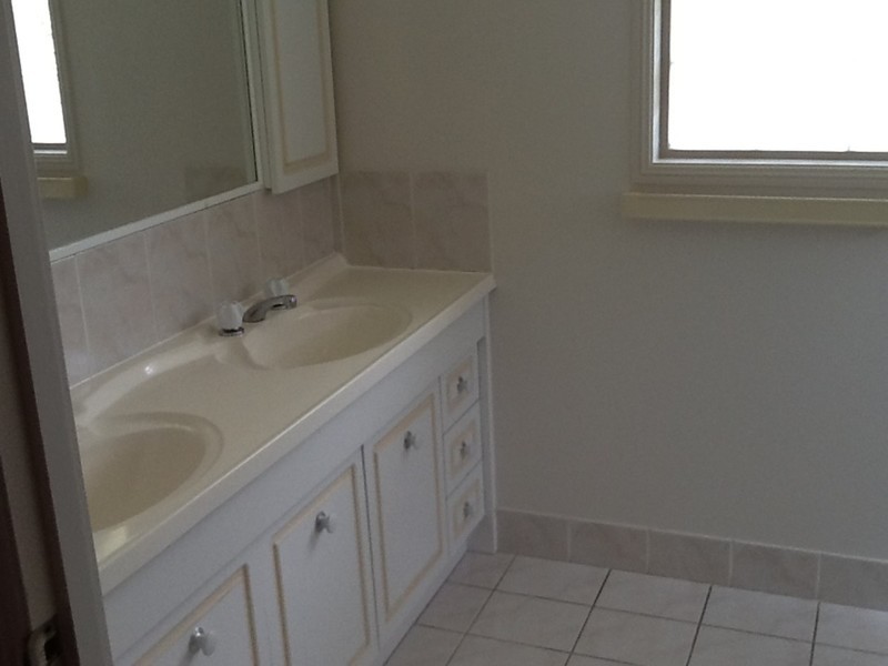 168 Monterey Keys Drive, Helensvale QLD 4212