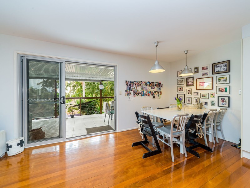 27 Lergessner Street, Biggera Waters QLD 4216