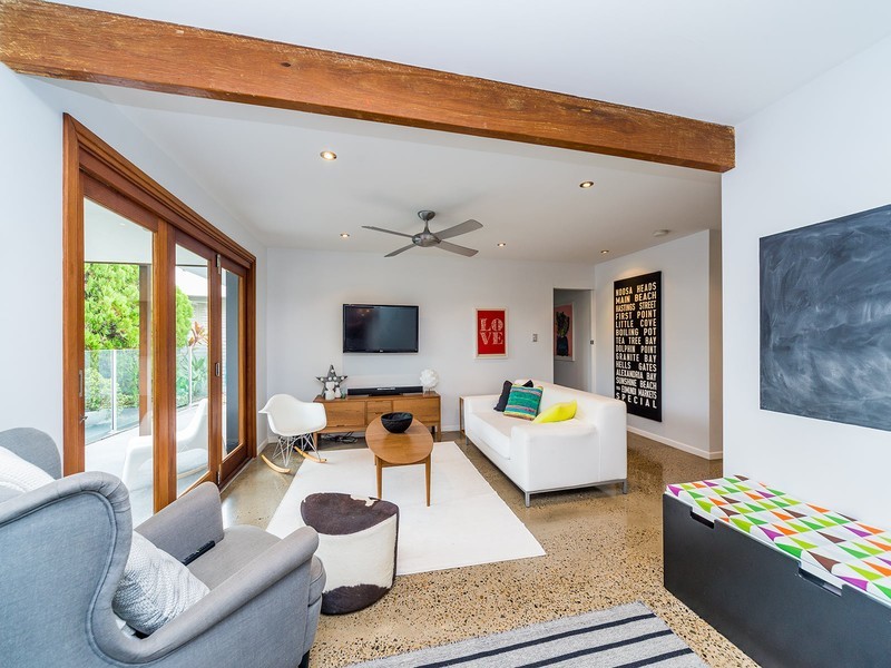 27 Lergessner Street, Biggera Waters QLD 4216