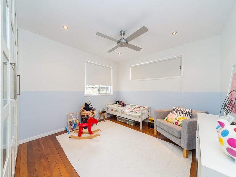 27 Lergessner Street, Biggera Waters QLD 4216