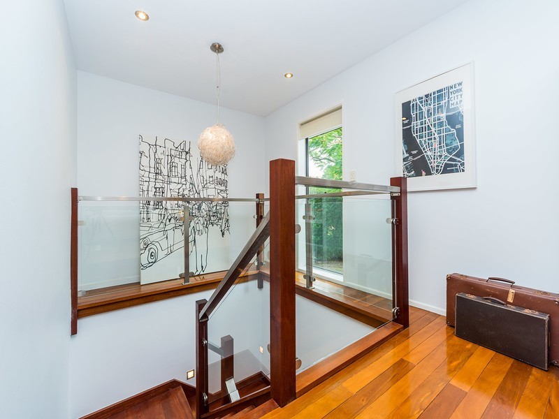 27 Lergessner Street, Biggera Waters QLD 4216