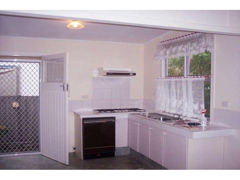 46 Victor Avenue, Paradise Point QLD 4216