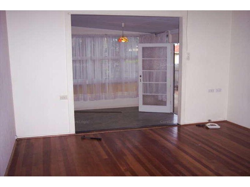 46 Victor Avenue, Paradise Point QLD 4216