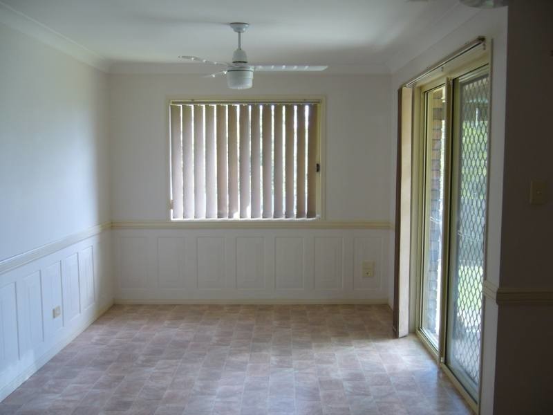 4 Guy Lane, Oxenford QLD 4210