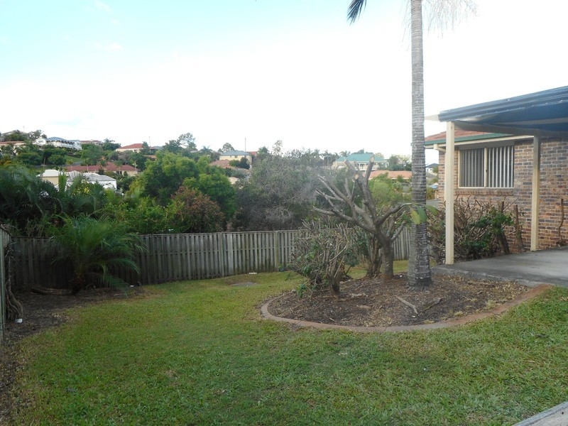 7 Howland Circuit, Pacific Pines QLD 4211
