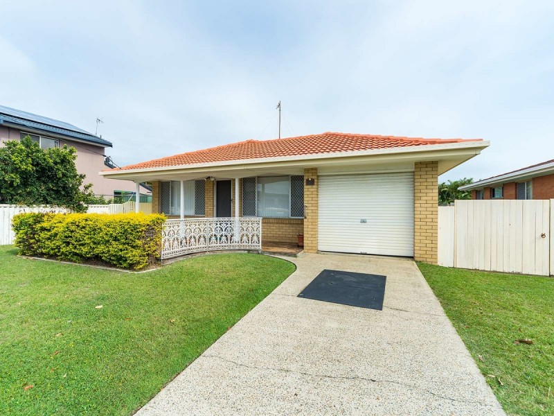 222 Bayview Street, Runaway Bay QLD 4216