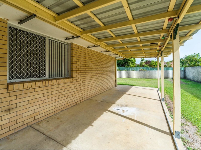 222 Bayview Street, Runaway Bay QLD 4216
