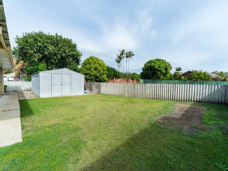 222 Bayview Street, Runaway Bay QLD 4216