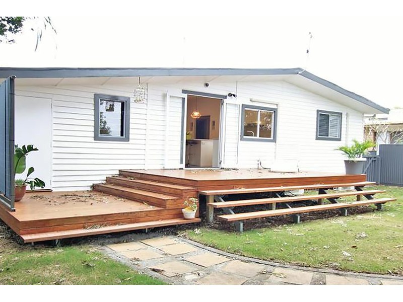 47 Victor Avenue, Paradise Point QLD 4216