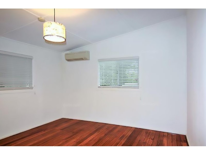 47 Victor Avenue, Paradise Point QLD 4216