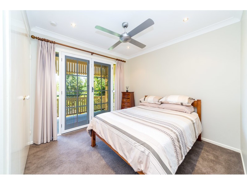 28 Tamworth Drive, Helensvale QLD 4212