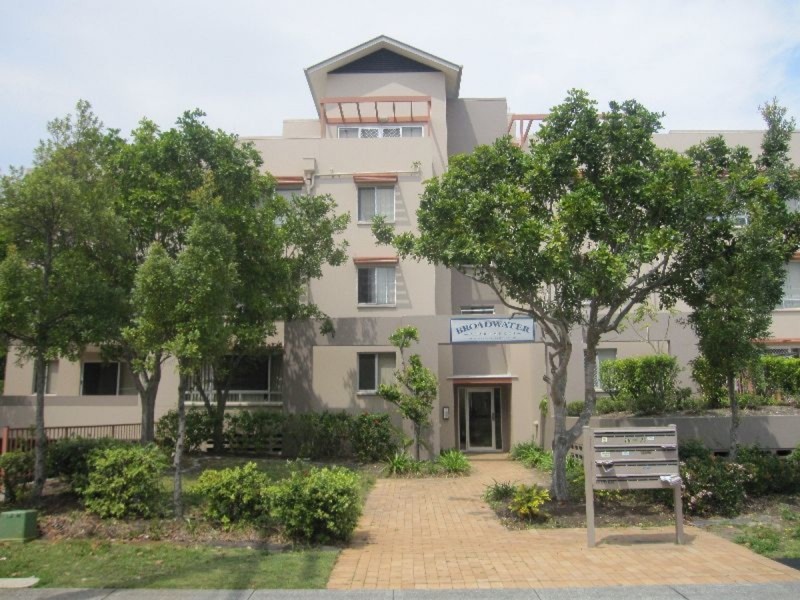 12/18 Parker Street, Labrador QLD 4215