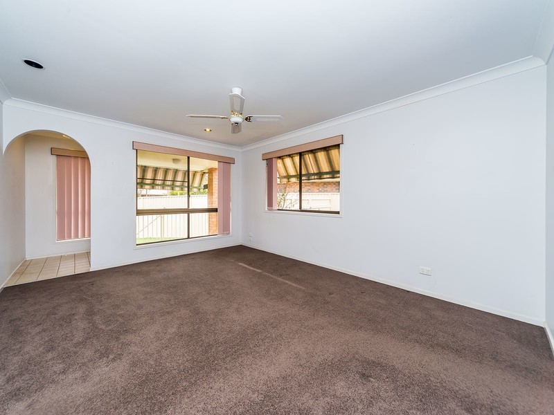 1/1 Dell Court, Coombabah QLD 4216