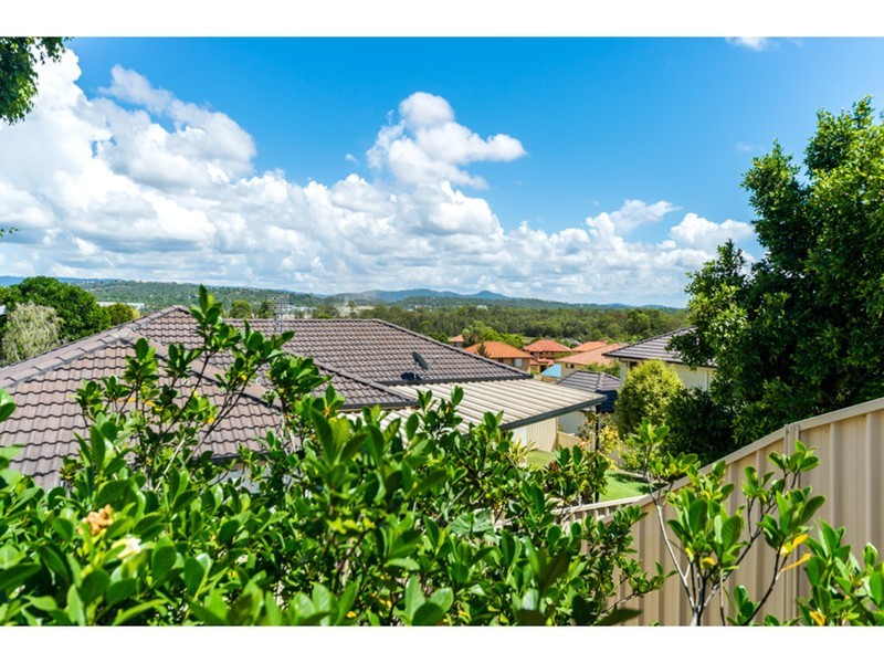 30 Tiger Drive, Arundel QLD 4214