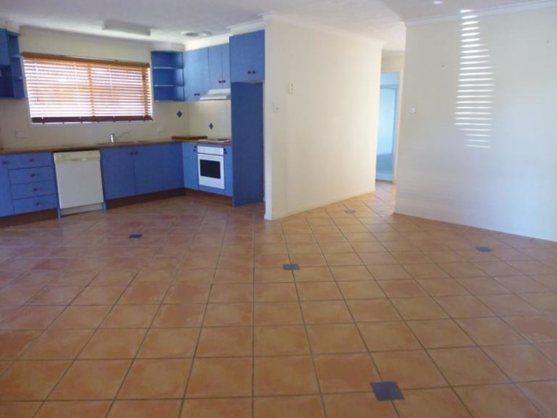 8 Wandilla Drive, Helensvale QLD 4212