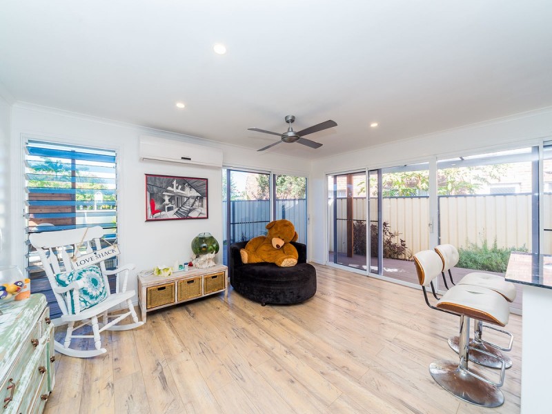 216 Bayview Street, Runaway Bay QLD 4216