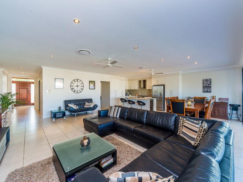 49 Southaven Drive, Helensvale QLD 4212