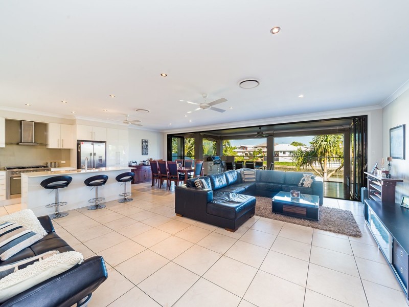 49 Southaven Drive, Helensvale QLD 4212