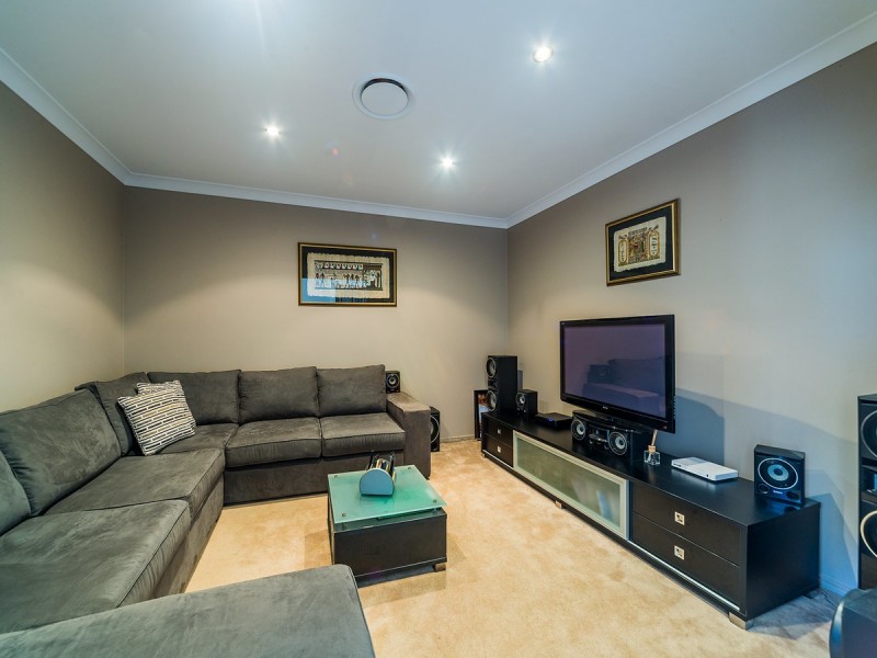 49 Southaven Drive, Helensvale QLD 4212