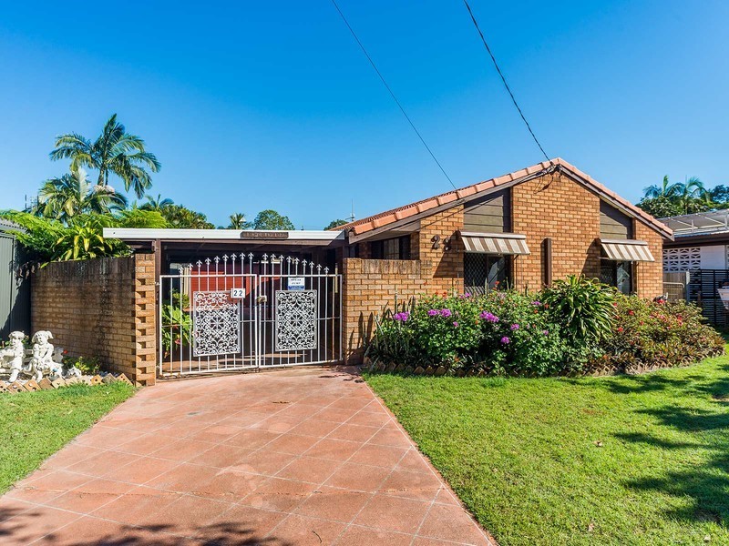 22 Allinga Street, Coombabah QLD 4216