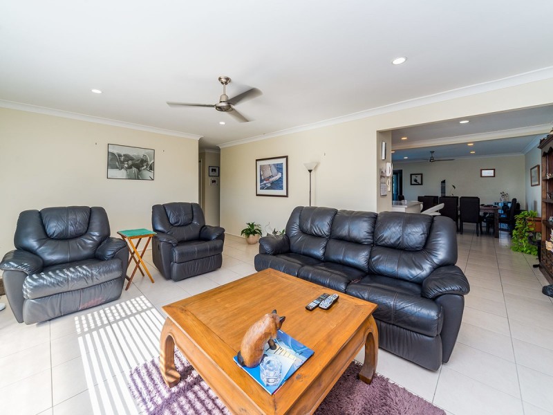 8 Nemara Street, Biggera Waters QLD 4216