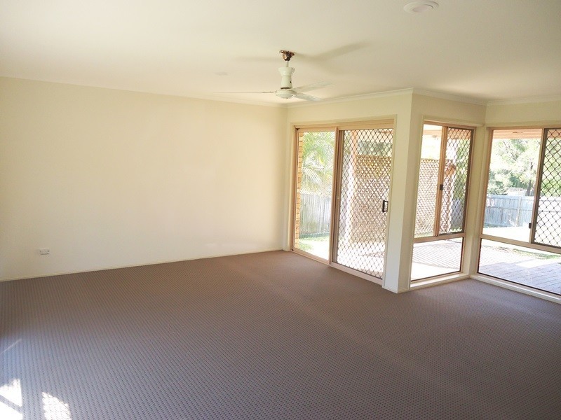 254 Mildura Drive, Helensvale QLD 4212