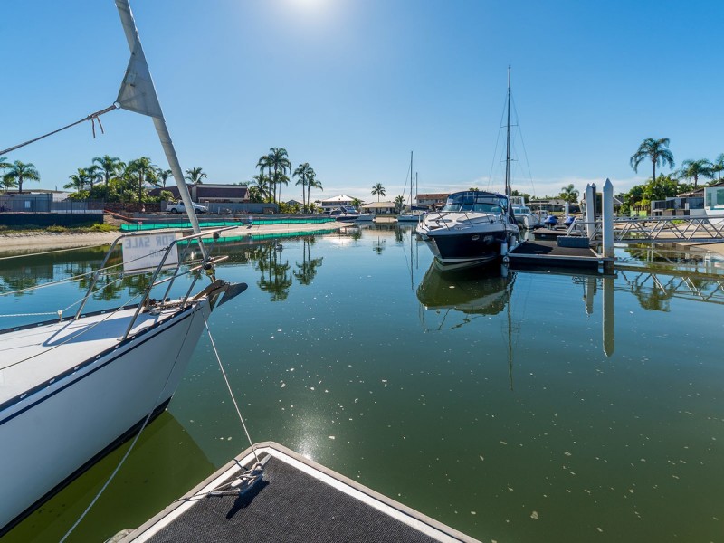 36 Lindsay Parade, Paradise Point QLD 4216