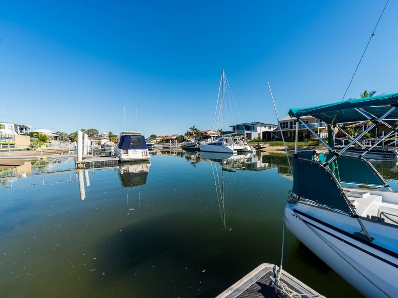 36 Lindsay Parade, Paradise Point QLD 4216