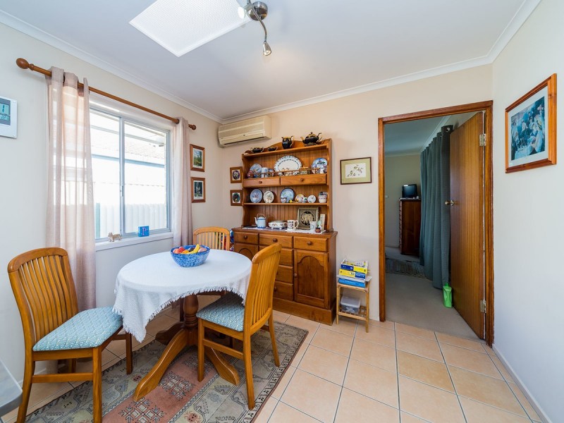 36 Lindsay Parade, Paradise Point QLD 4216