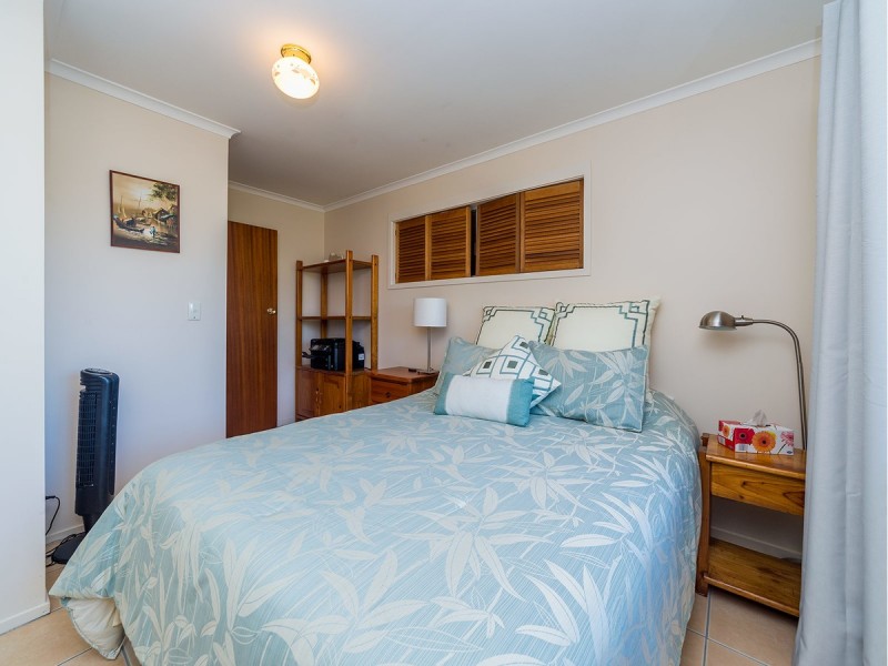 36 Lindsay Parade, Paradise Point QLD 4216