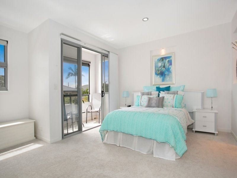 1/21 Scoter Avenue, Paradise Point QLD 4216