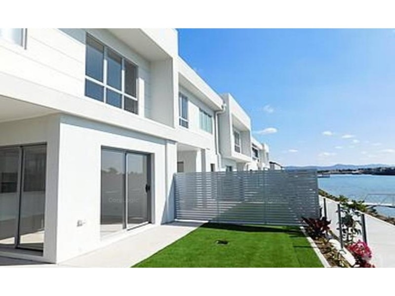 20/156 Marina Quays Boulevard, Hope Island QLD 4212