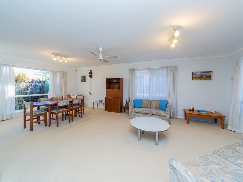 7 Seaspray Street, Paradise Point QLD 4216