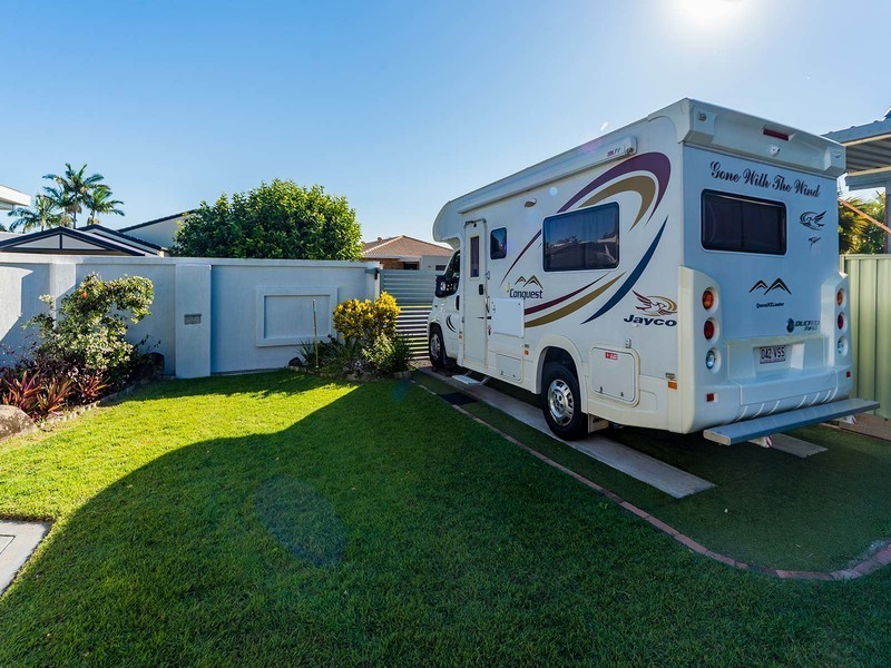 7 Seaspray Street, Paradise Point QLD 4216