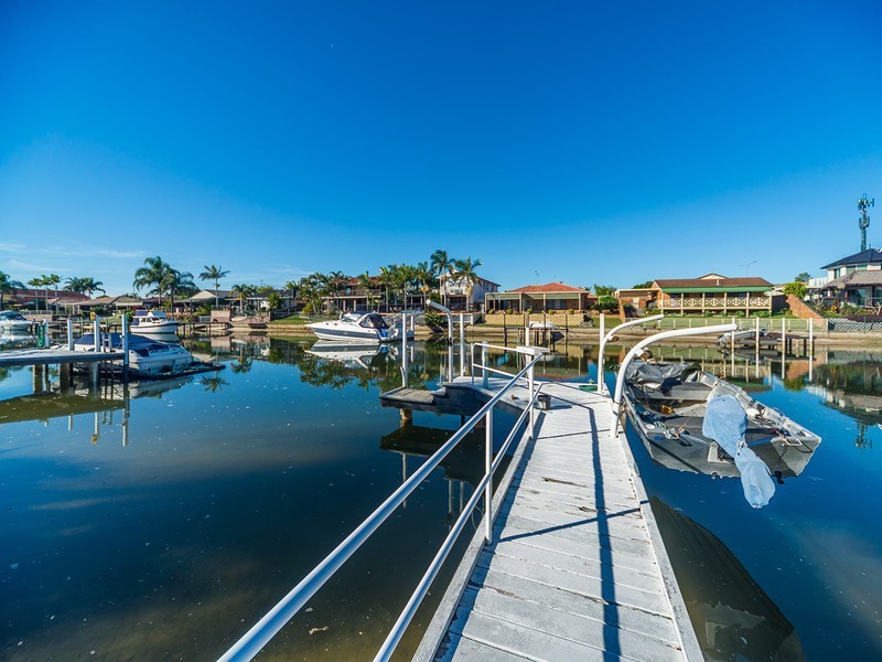 7 Seaspray Street, Paradise Point QLD 4216