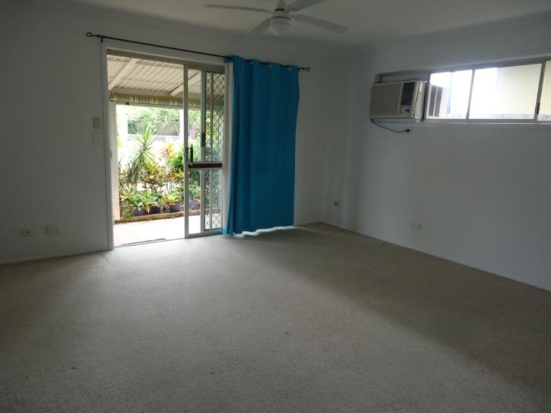 33 Mungera Street, Runaway Bay QLD 4216