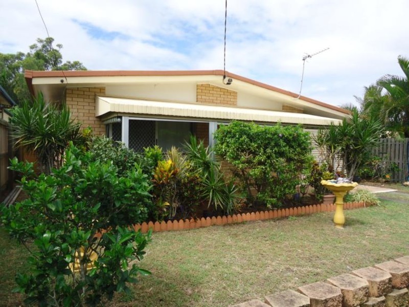 33 Mungera Street, Runaway Bay QLD 4216