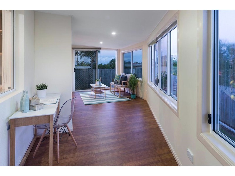 22 Carrumbella Drive, Arundel QLD 4214