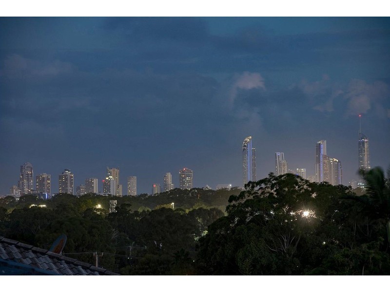 22 Carrumbella Drive, Arundel QLD 4214
