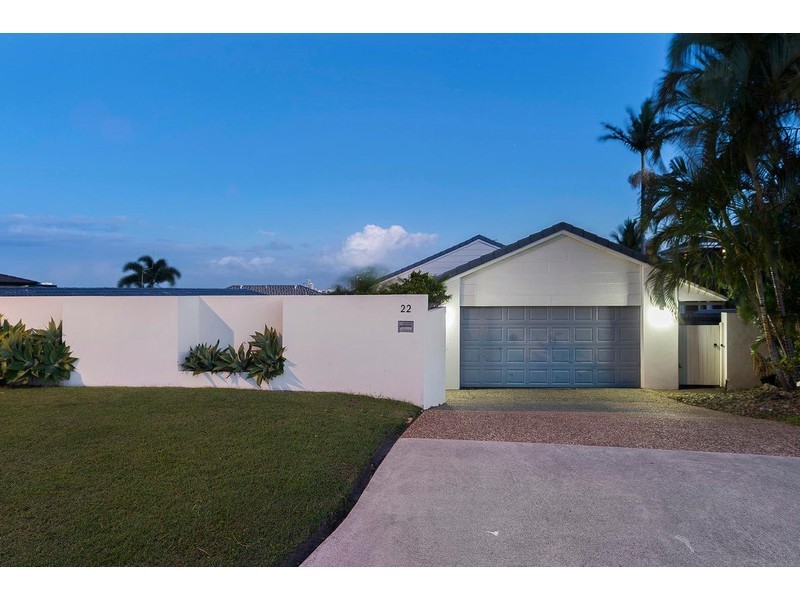 22 Carrumbella Drive, Arundel QLD 4214