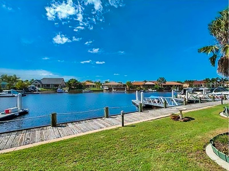 27/87 Morala Avenue, Runaway Bay QLD 4216