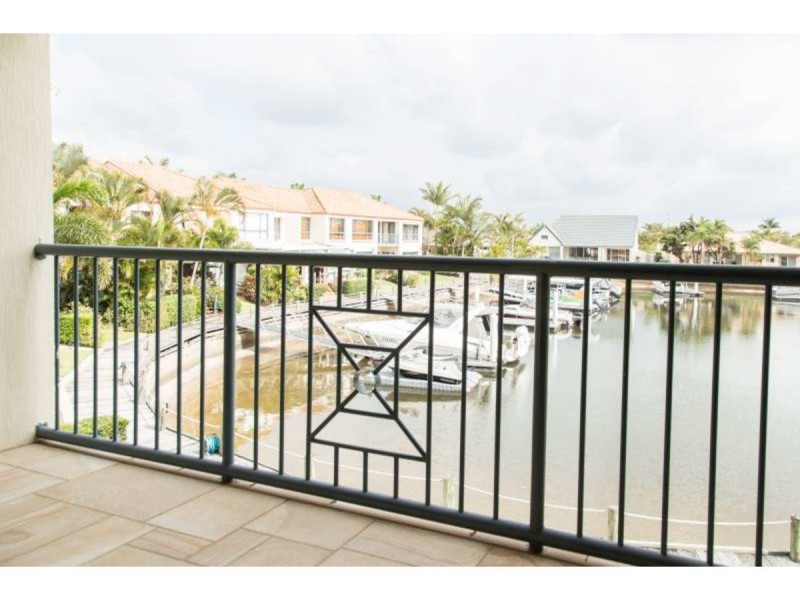 27/87 Morala Avenue, Runaway Bay QLD 4216